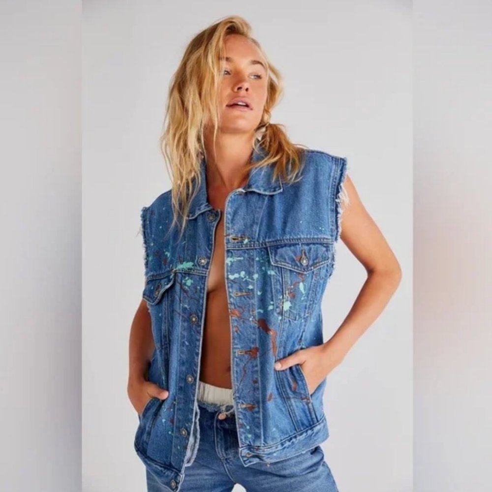 Tricia Fix Dalia Denim Vest by Free People. XS. NWT and in Package.